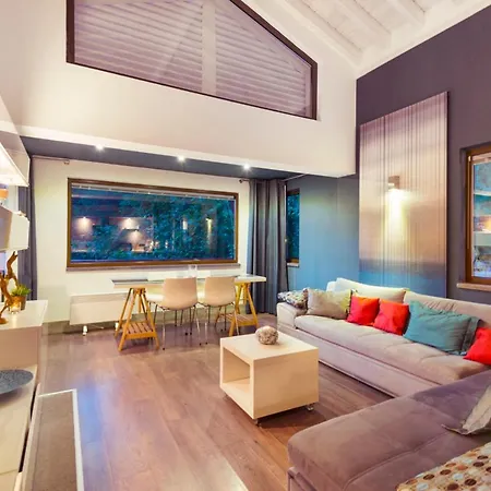 Iskenderun Sleeps 6 With Pool Air Con And Wifi Inlice