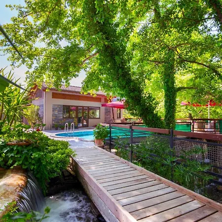 Iskenderun Sleeps 6 With Pool Air Con And Wifi * Inlice